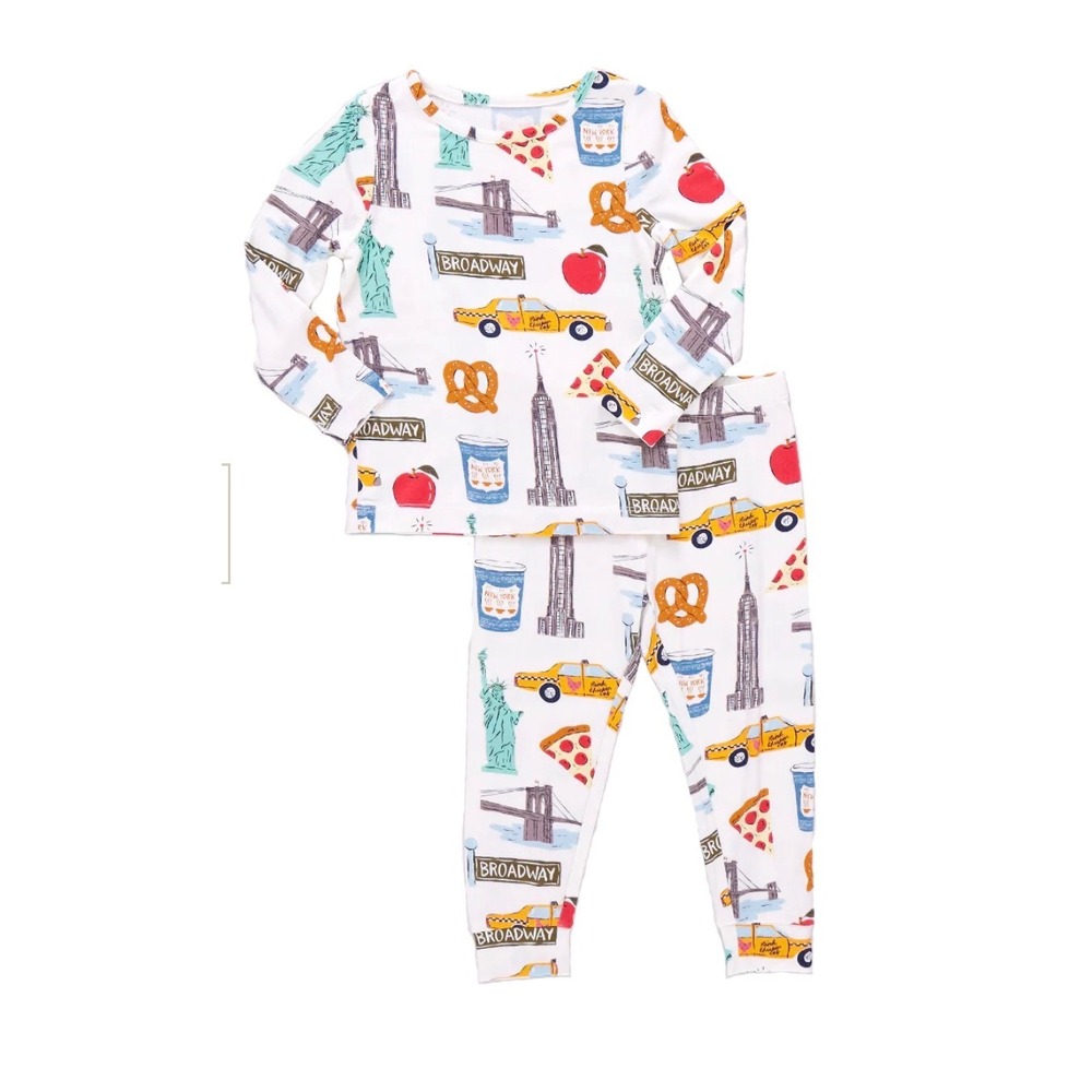 Pink Chicken Bamboo New York City Print Pajama Set Kids 3T White Long Sleeve NYC